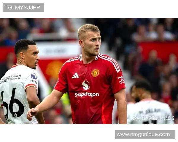 德里赫特:足球明星背后的坚持与荣耀之路